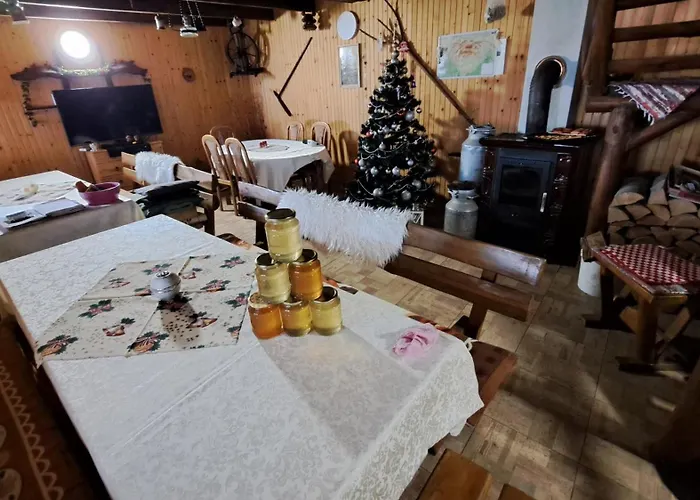 Vidiecky Dom * Stara Basta